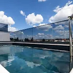 Tria Quercus With Rooftop Pool Вилла Водице