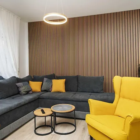 Villa Tria Quercus With Rooftop Pool *