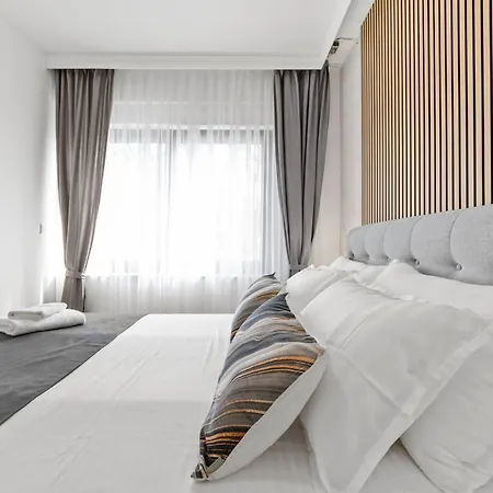 Villa Tria Quercus With Rooftop Pool Vodice