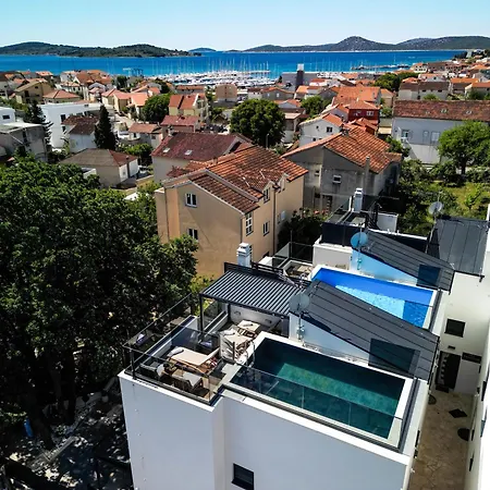 Villa Tria Quercus With Rooftop Pool Vodice
