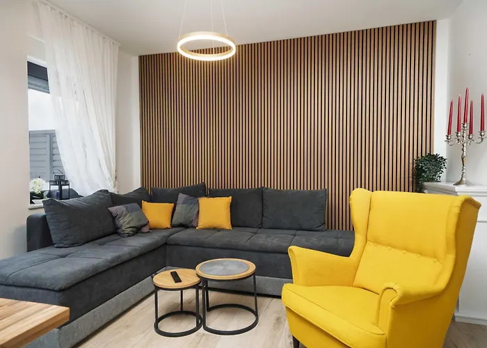 ヴィラ Tria Quercus With Rooftop Pool *