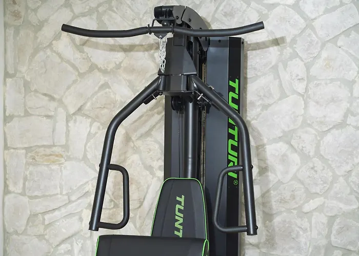 Tria Quercus With Rooftop Pool *