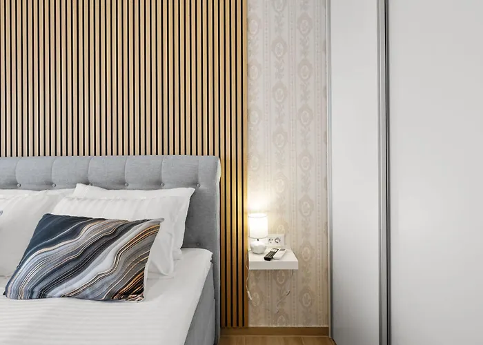 Tria Quercus With Rooftop Pool *