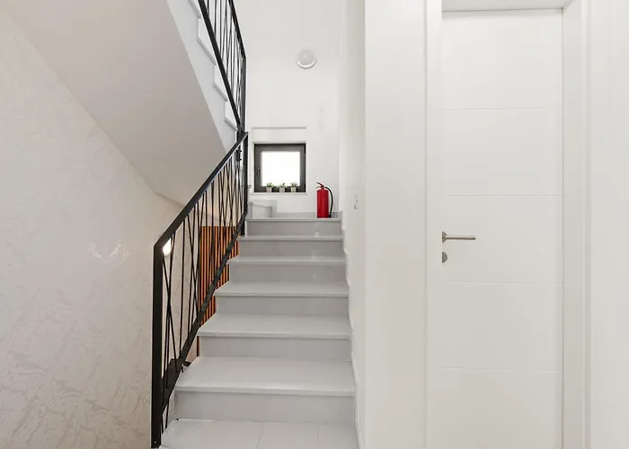 Tria Quercus With Rooftop Pool ヴォディツェ